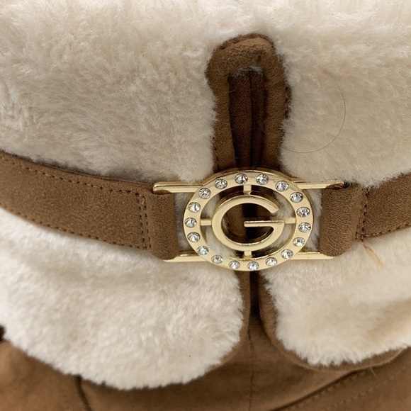 Guess Suede Faux fur topped boots. Very light wear, Size 9.5 - Picture 2 of 8